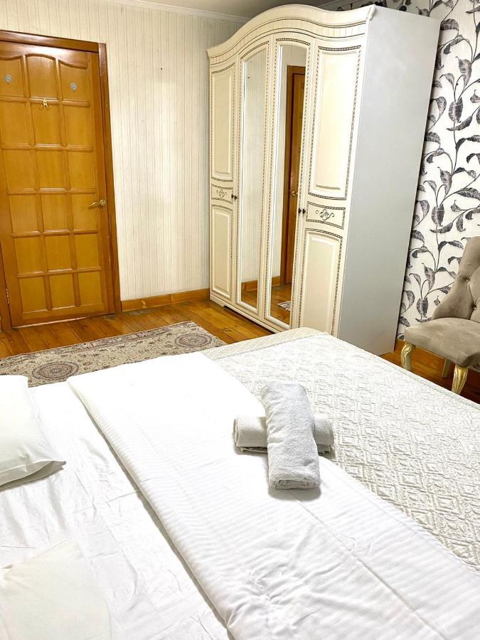 Просторная 3 Комнатная Квартира На Арбате Apartment Almaty Exterior photo