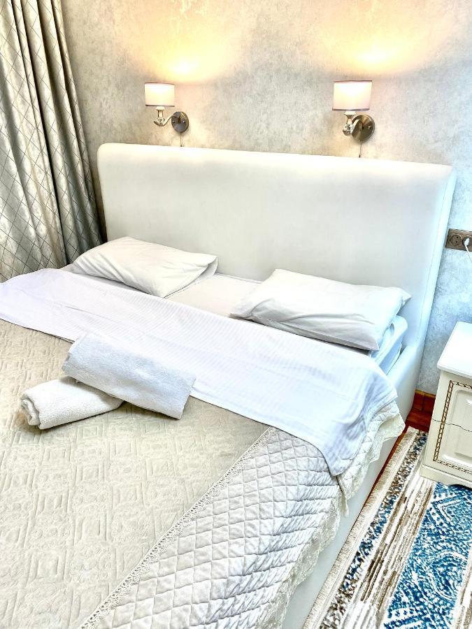 Просторная 3 Комнатная Квартира На Арбате Apartment Almaty Exterior photo